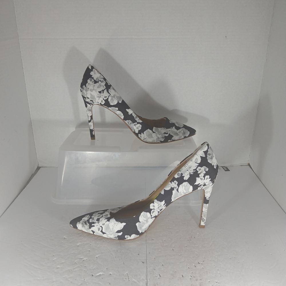 Banana Republic Floral Pointed Toe Pumps 9.5 Black White Grey Stiletto Career - Picture 2 of 9